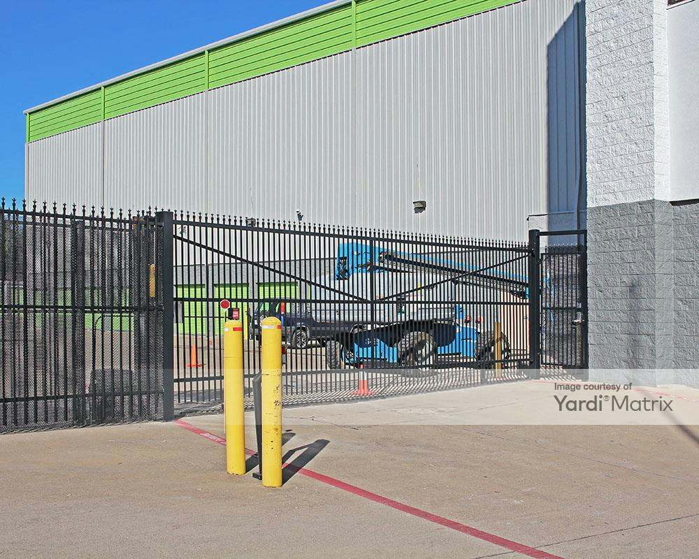 Extra Space Storage 503 South Haskell Avenue, Dallas RENTCafé